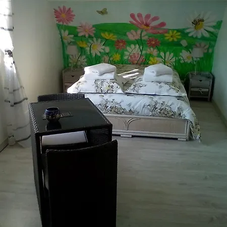 Le Relais De Dalibray Bed & Breakfast