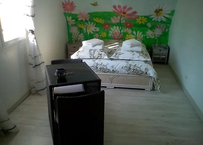 Le Relais De Dalibray Bed & Breakfast