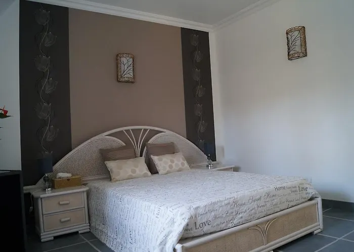 Le Relais De Dalibray Bed & Breakfast